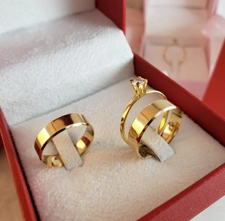 Par Alianças Tokyo Ouro 18k - 6mm