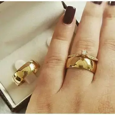 Par Alianças João Pessoa de Ouro 18k - 8mm