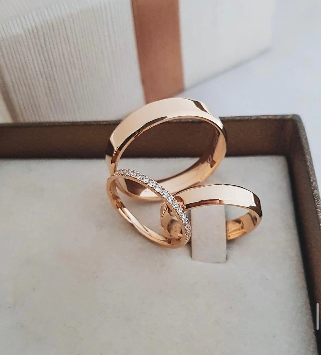 Par Alianças Hokkaido Ouro 18k - 5.5mm